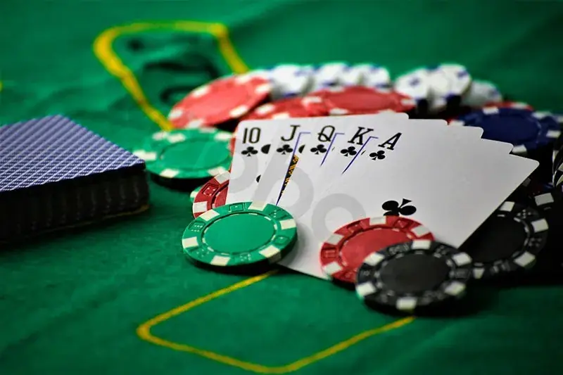 Boho poker game